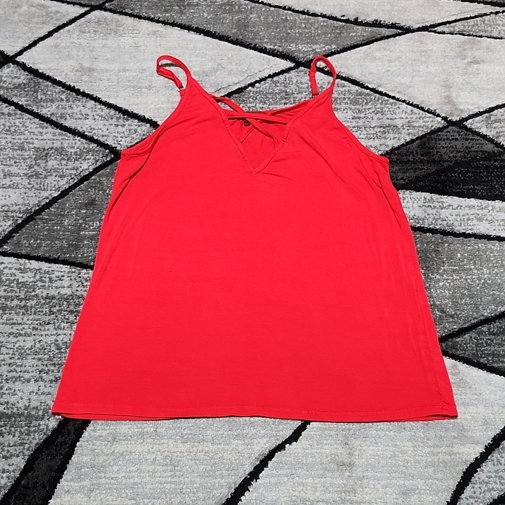 BKE RED STRAPPY V-NECK ADJUSTABLE STRAPS LAYERING TANK-TOP